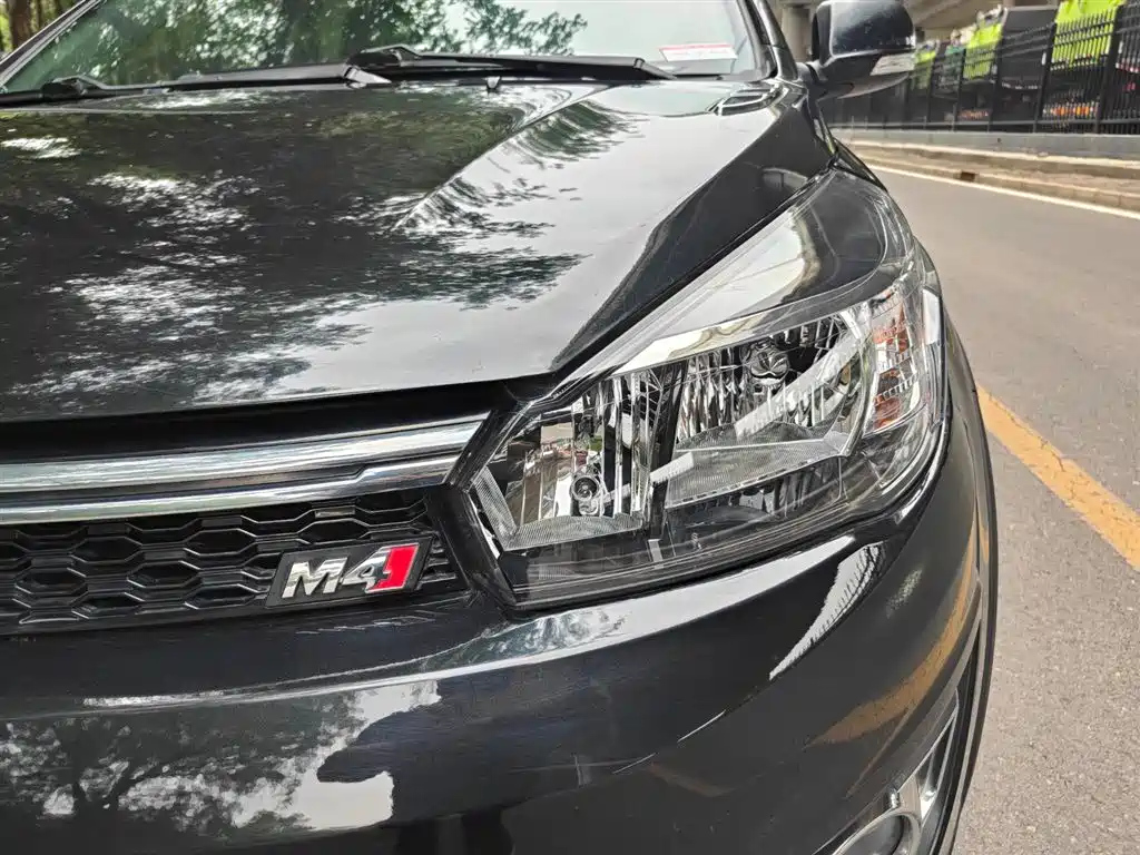 GREAT WALL M4 2013
