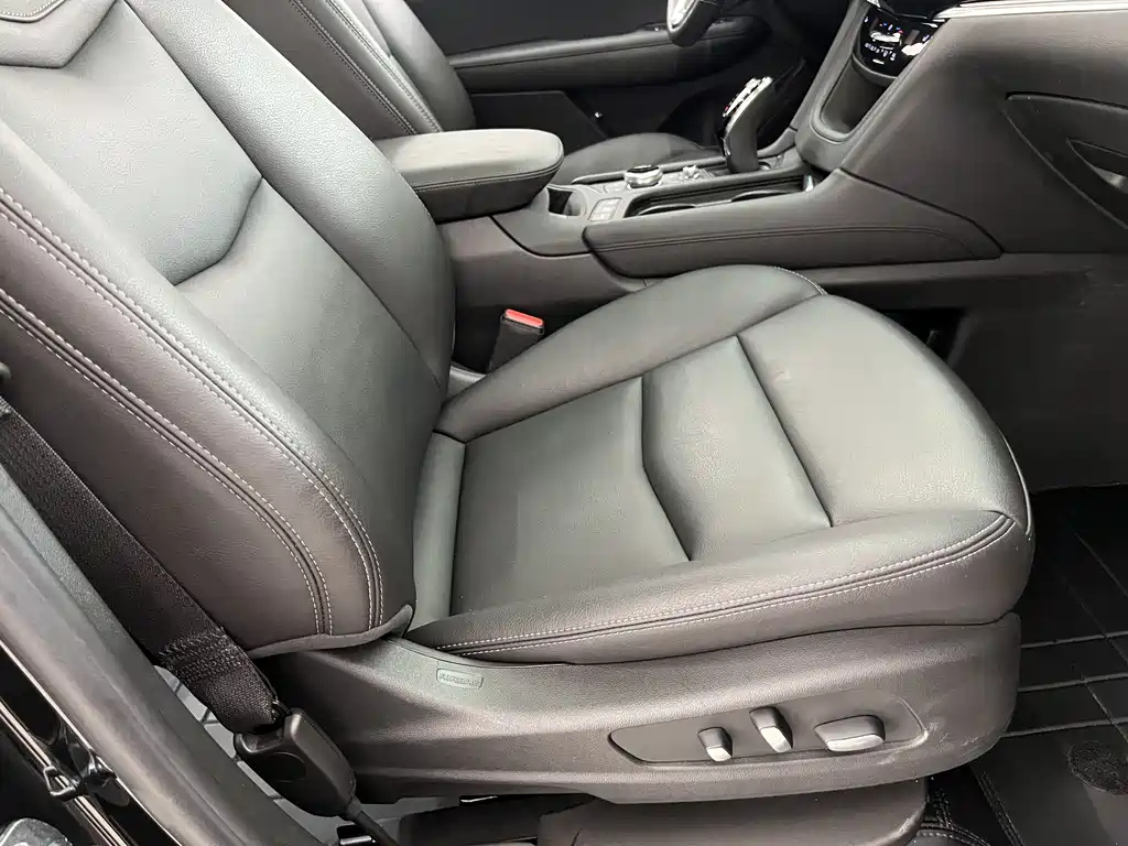 CADILLAC XT6 2023