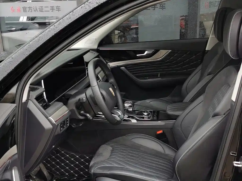 HONGQI HS5 2023