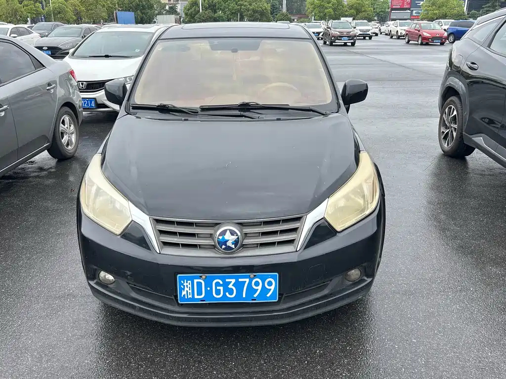 VENUCIA D50 2014