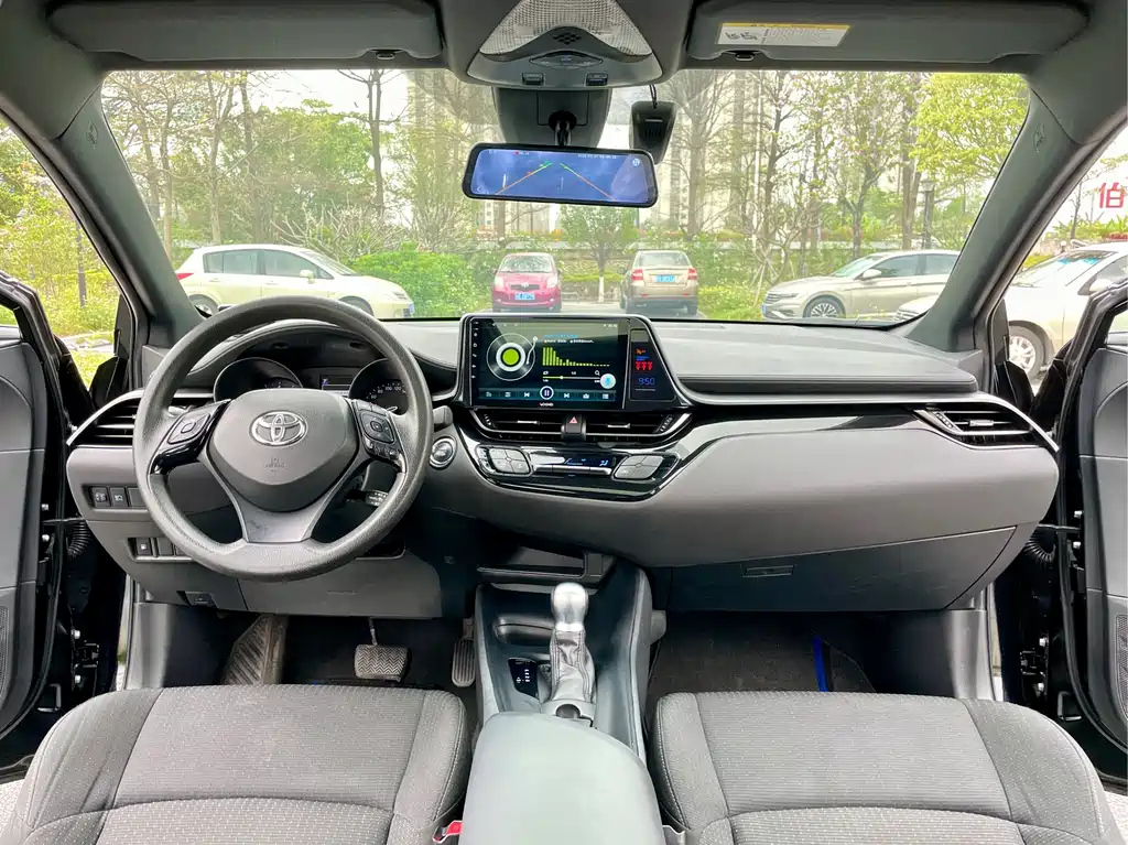 TOYOTA C-HR 2020