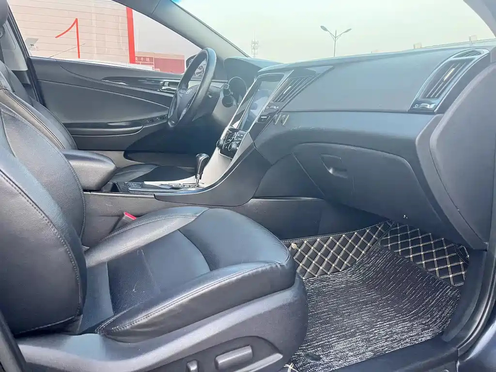 HYUNDAI SONATA 2016