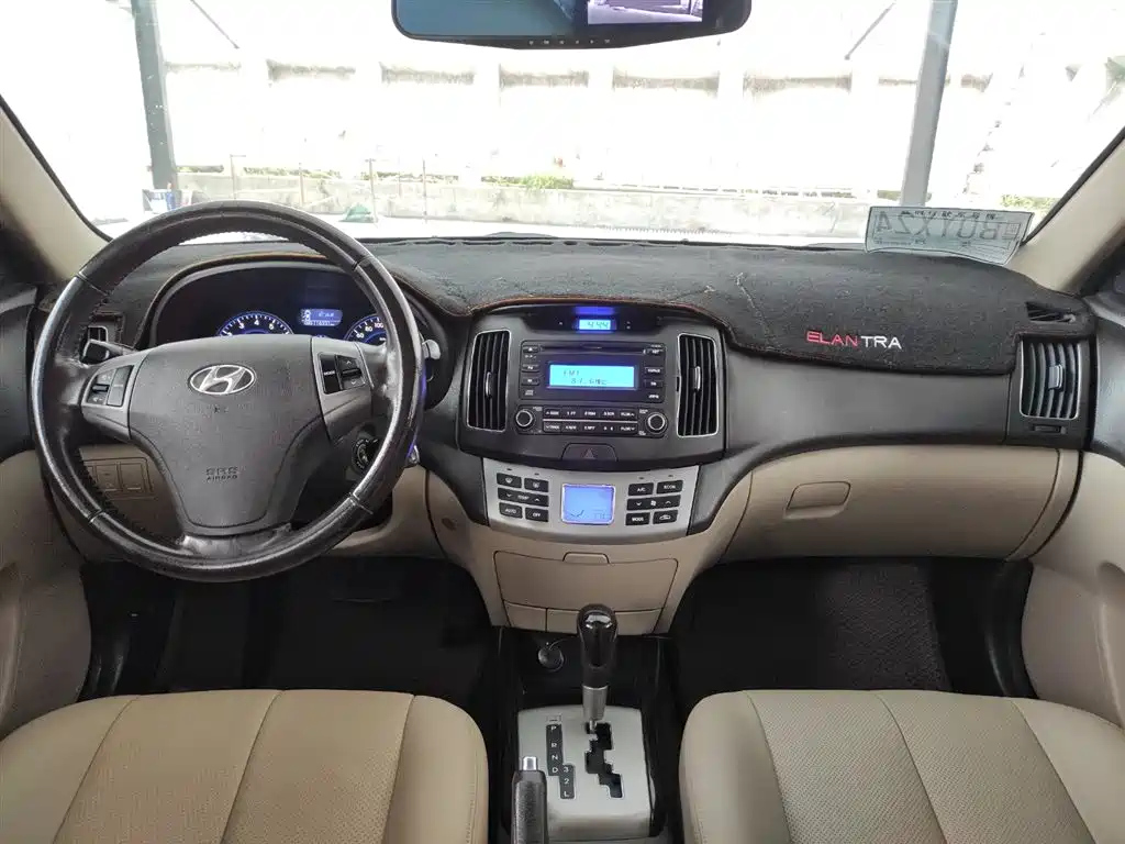 HYUNDAI CELESTA 2012