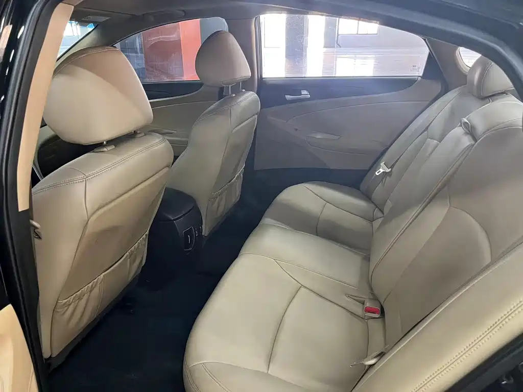 HYUNDAI SONATA 2012