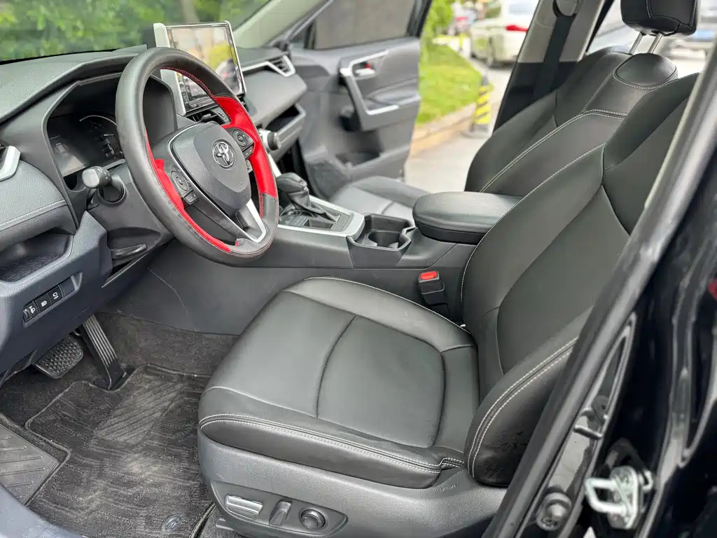 TOYOTA RAV4 RONGFANG 2020