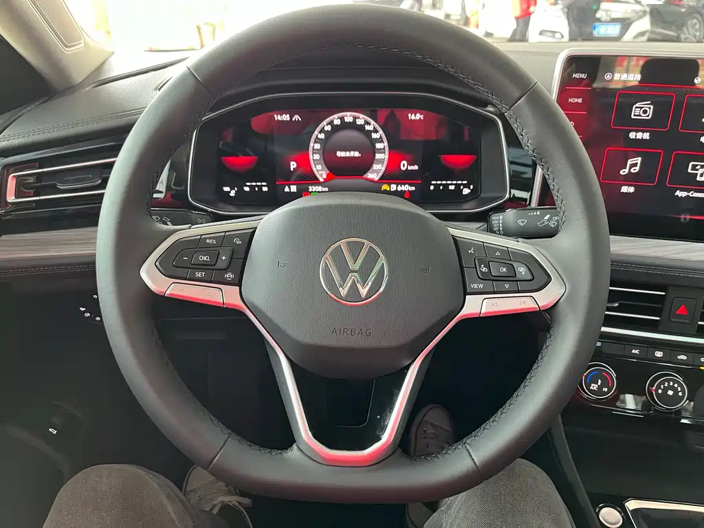 VOLKSWAGEN SAGITAR 2024