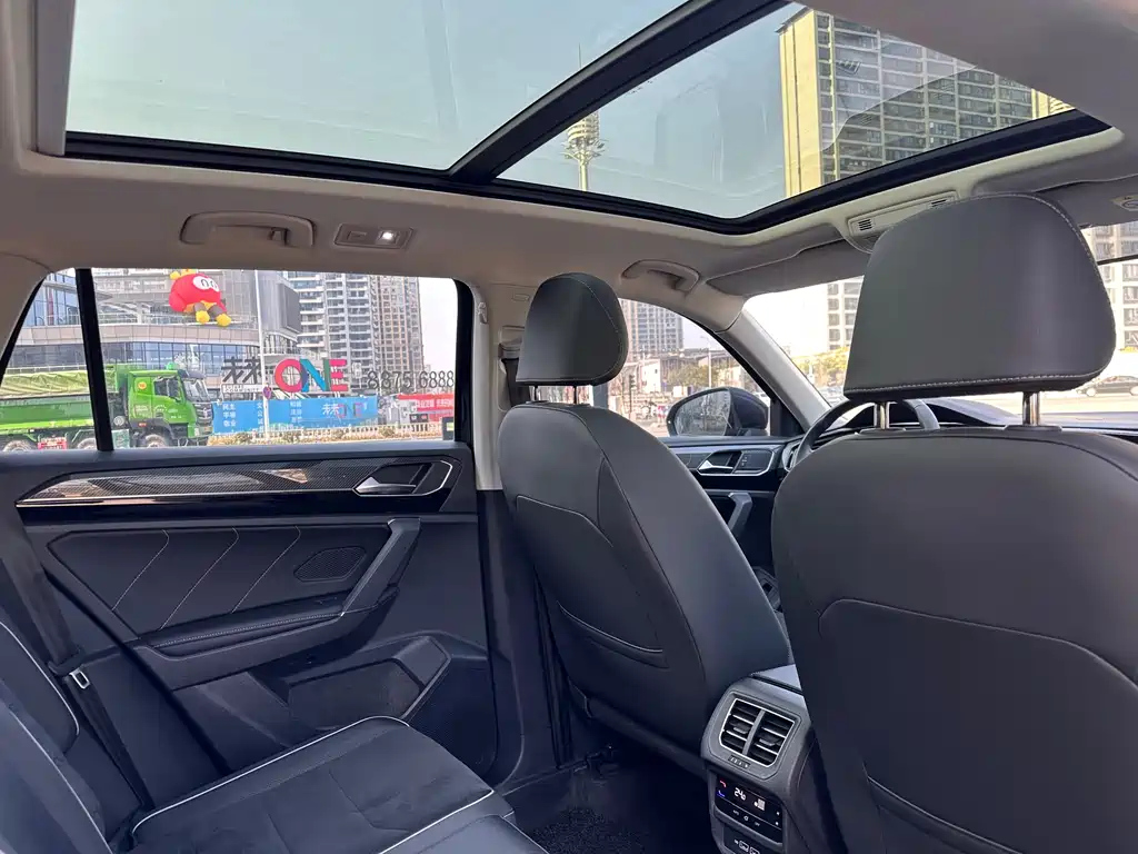 VOLKSWAGEN TAYRON 2020