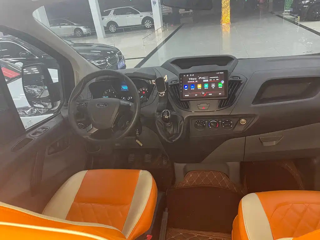 FORD TRANSIT 2022