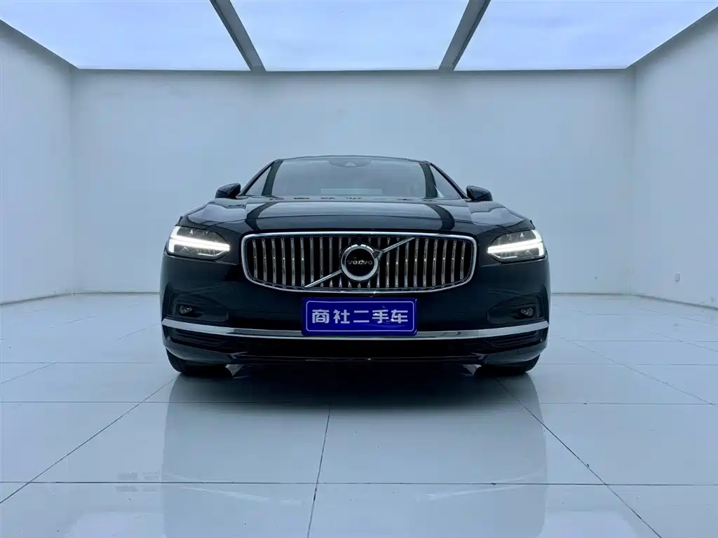 VOLVO S90 2021