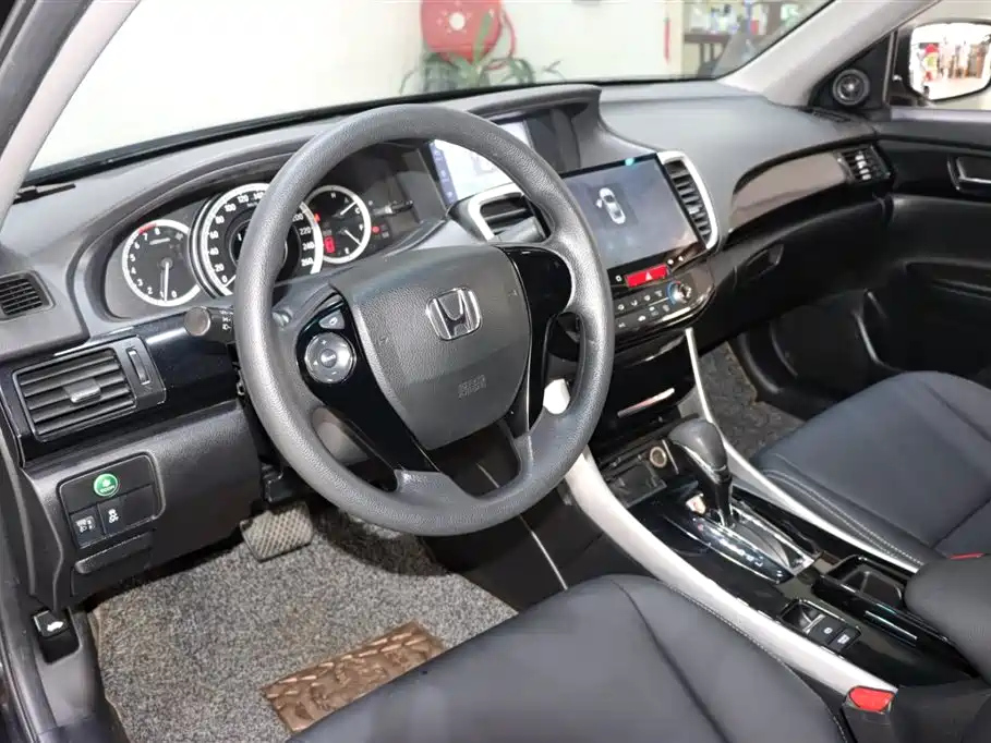 HONDA ACCORD 2017