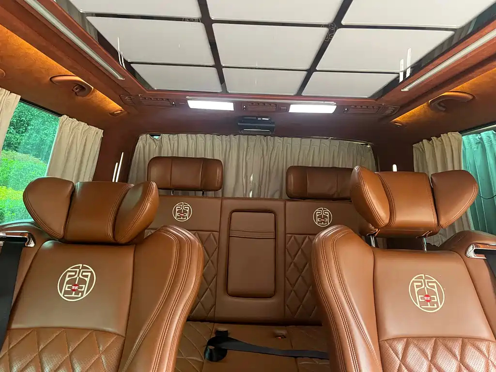 VOLKSWAGEN MULTIVAN 2018