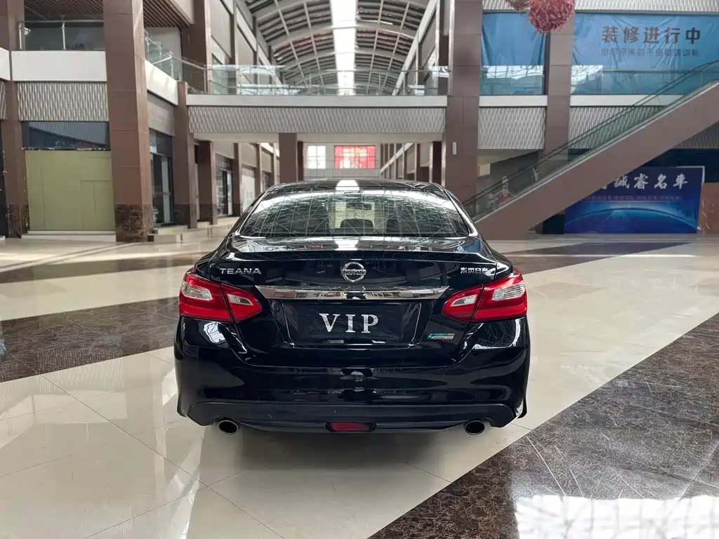 NISSAN TEANA 2017