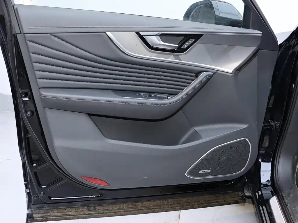 HONGQI HS5 2024