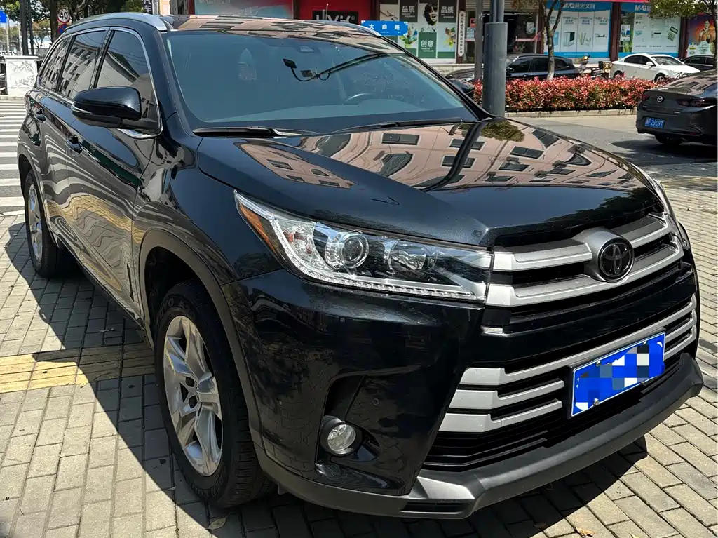 TOYOTA HIGHLANDER 2021