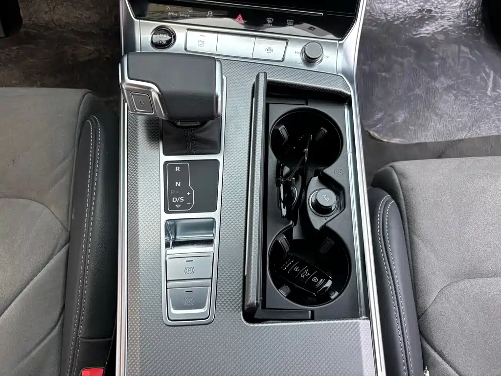 AUDI A6L 2023
