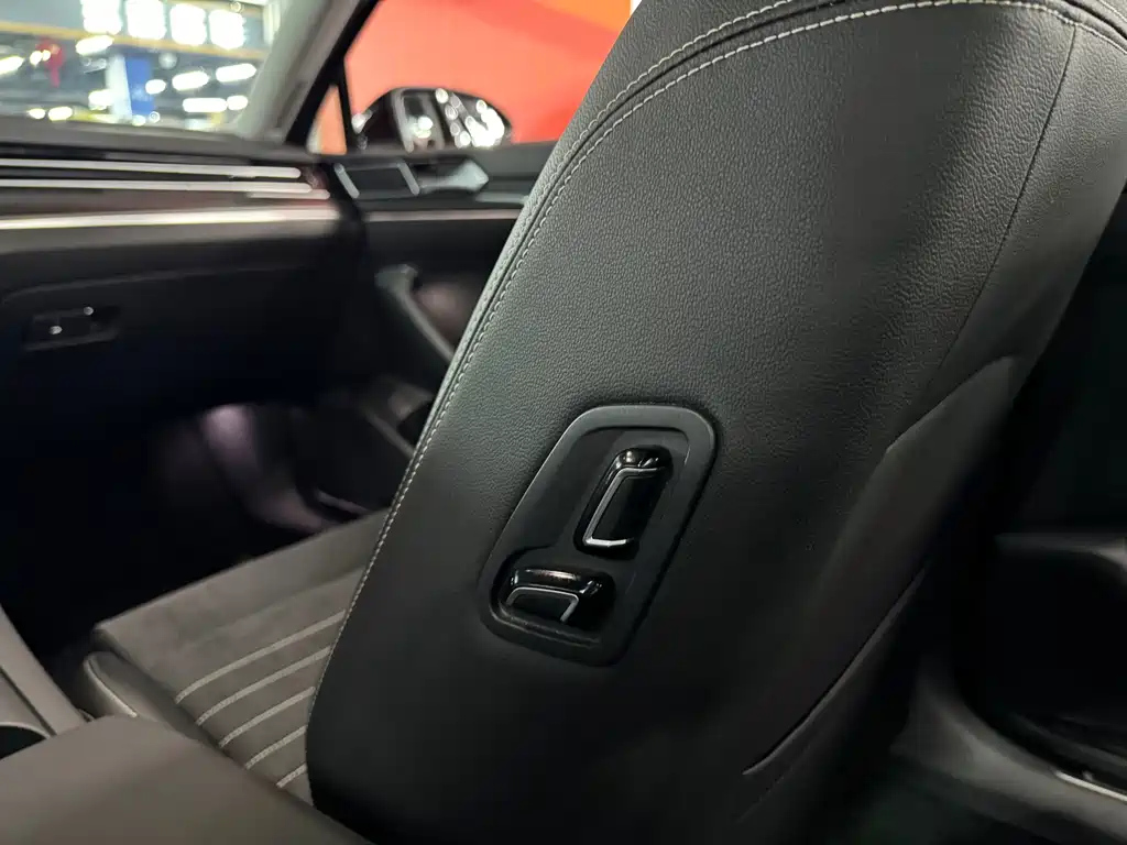 VOLKSWAGEN MAGOTAN 2022