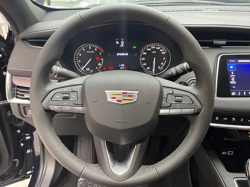 CADILLAC XT4 2021