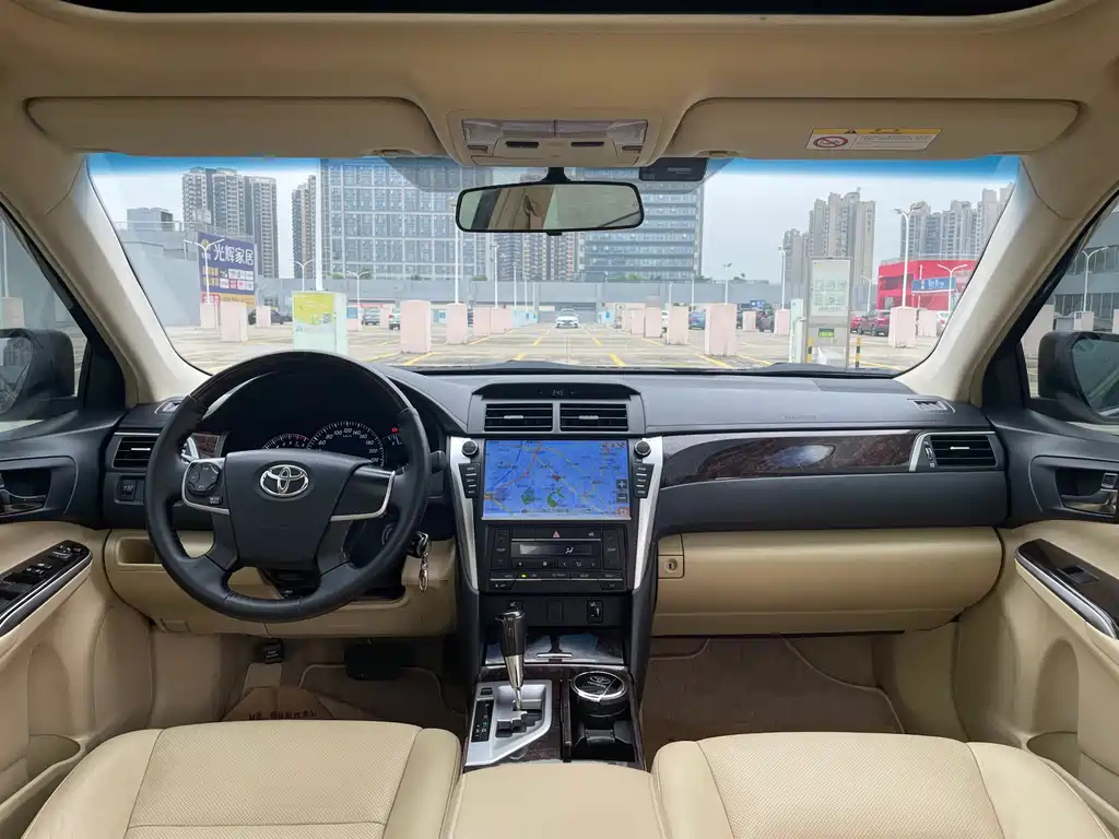 TOYOTA CAMRY 2016