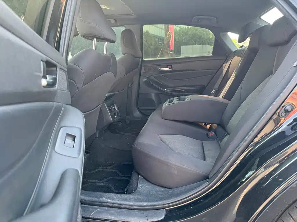 TOYOTA AVALON 2021