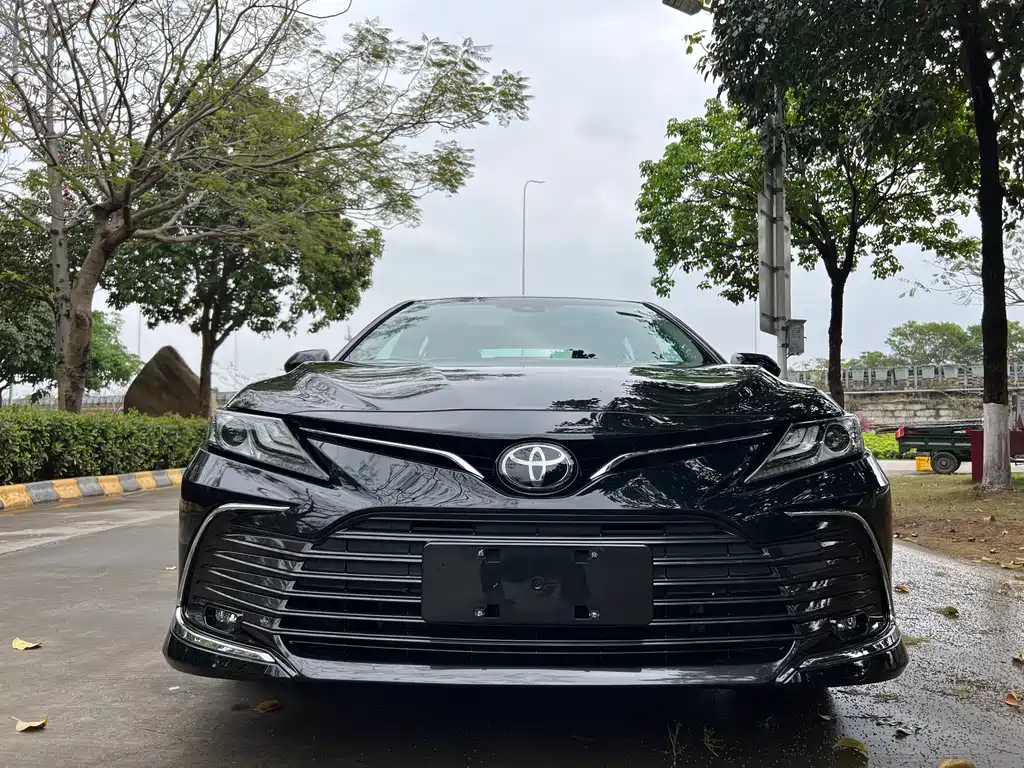 TOYOTA CAMRY 2021