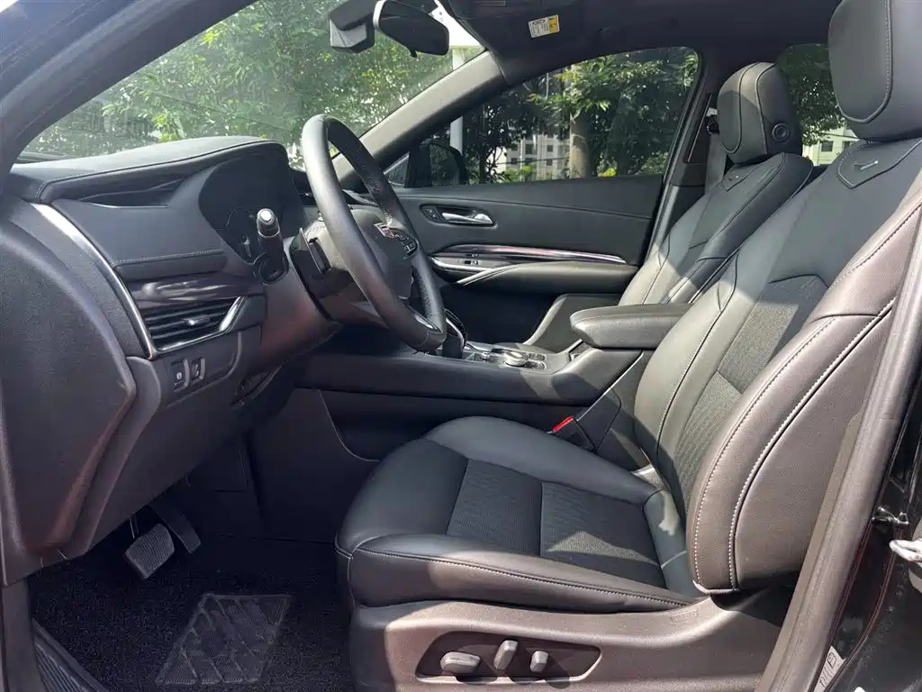 CADILLAC XT4 2022