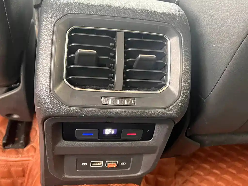 VOLKSWAGEN TIGUAN L 2018
