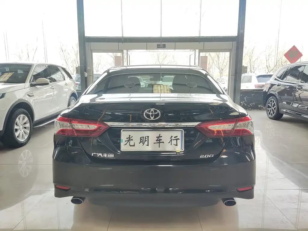 TOYOTA CAMRY 2019