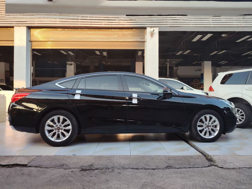 HONGQI H5 2019