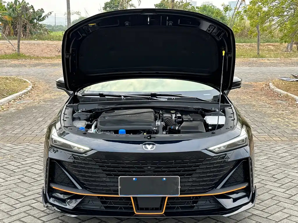 CHANGAN UNI-V 2023