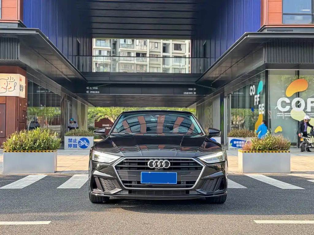 AUDI A7 2023