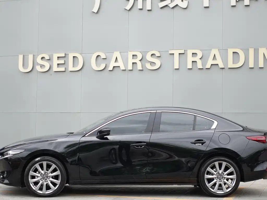 MAZDA 3 AXELA 2021