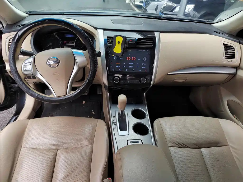 NISSAN TEANA 2018