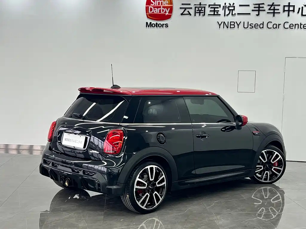 MINI JCW 2022