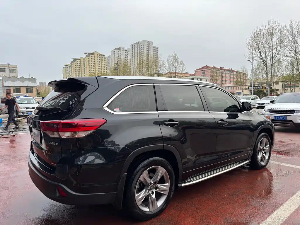 TOYOTA HIGHLANDER 2021