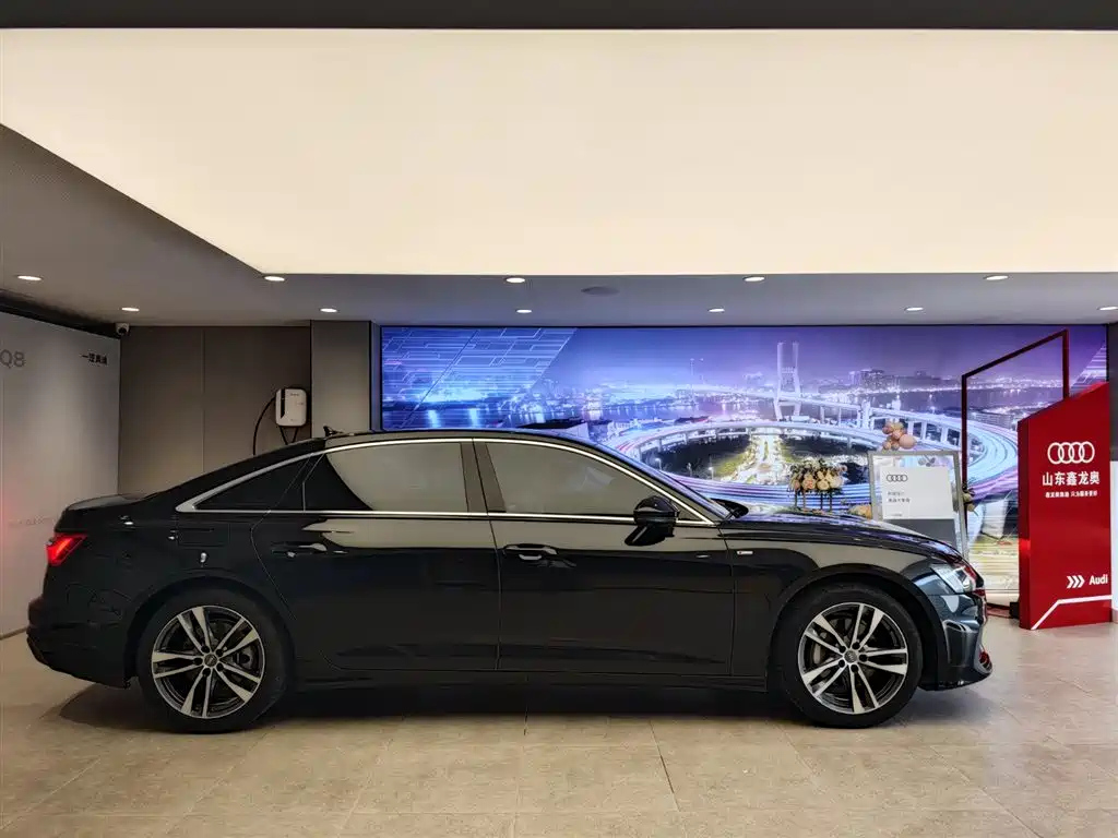 AUDI A6L 2021