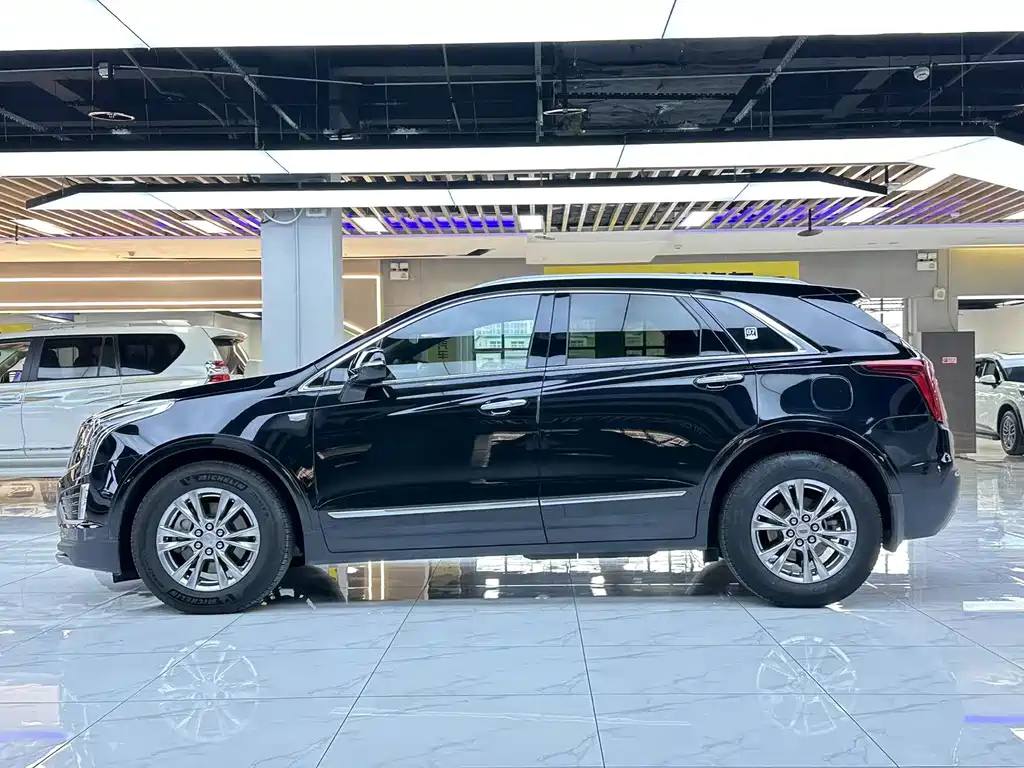 CADILLAC XT5 2020
