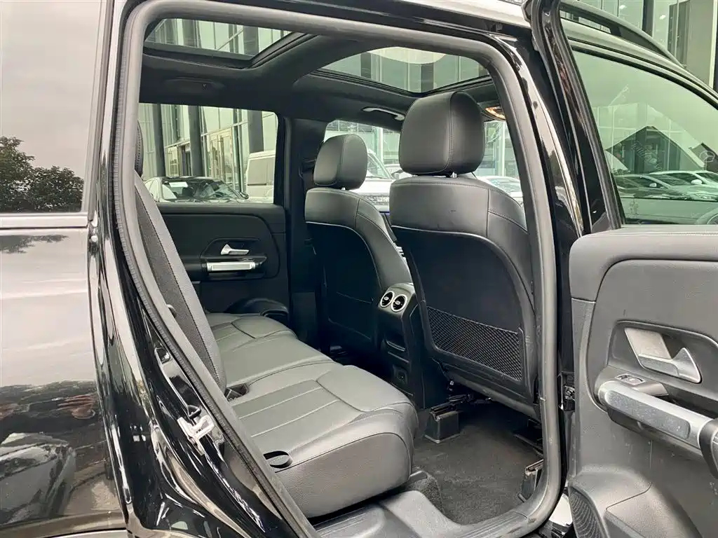 MERCEDES BENZ GLB 2022