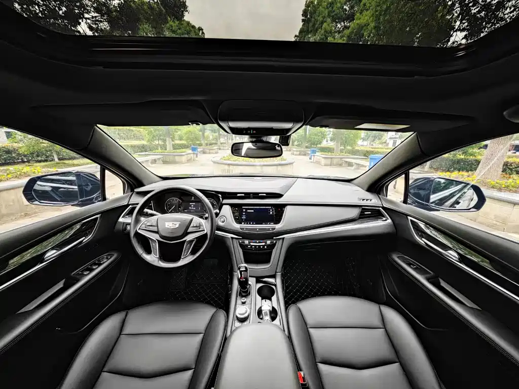 CADILLAC XT5 2020
