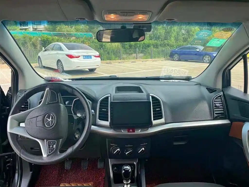 JAC REFINE S3 2015