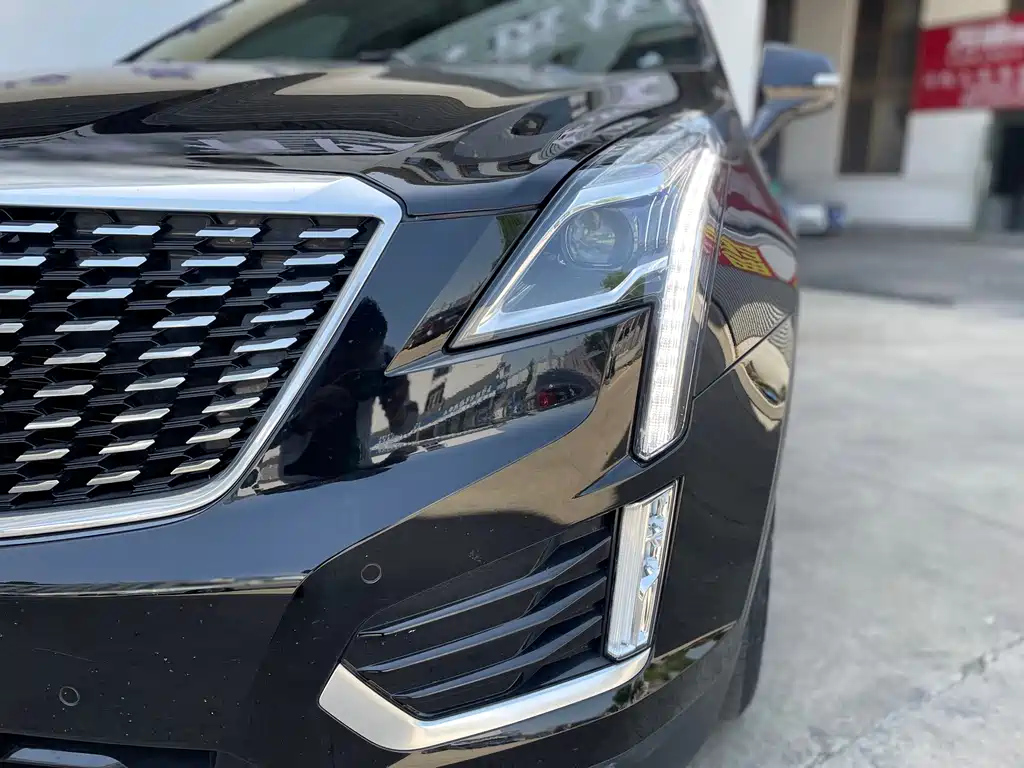 CADILLAC XT5 2021