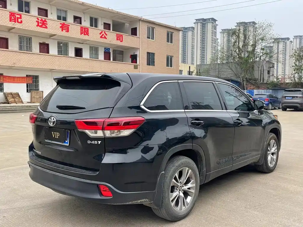 TOYOTA HIGHLANDER 2021