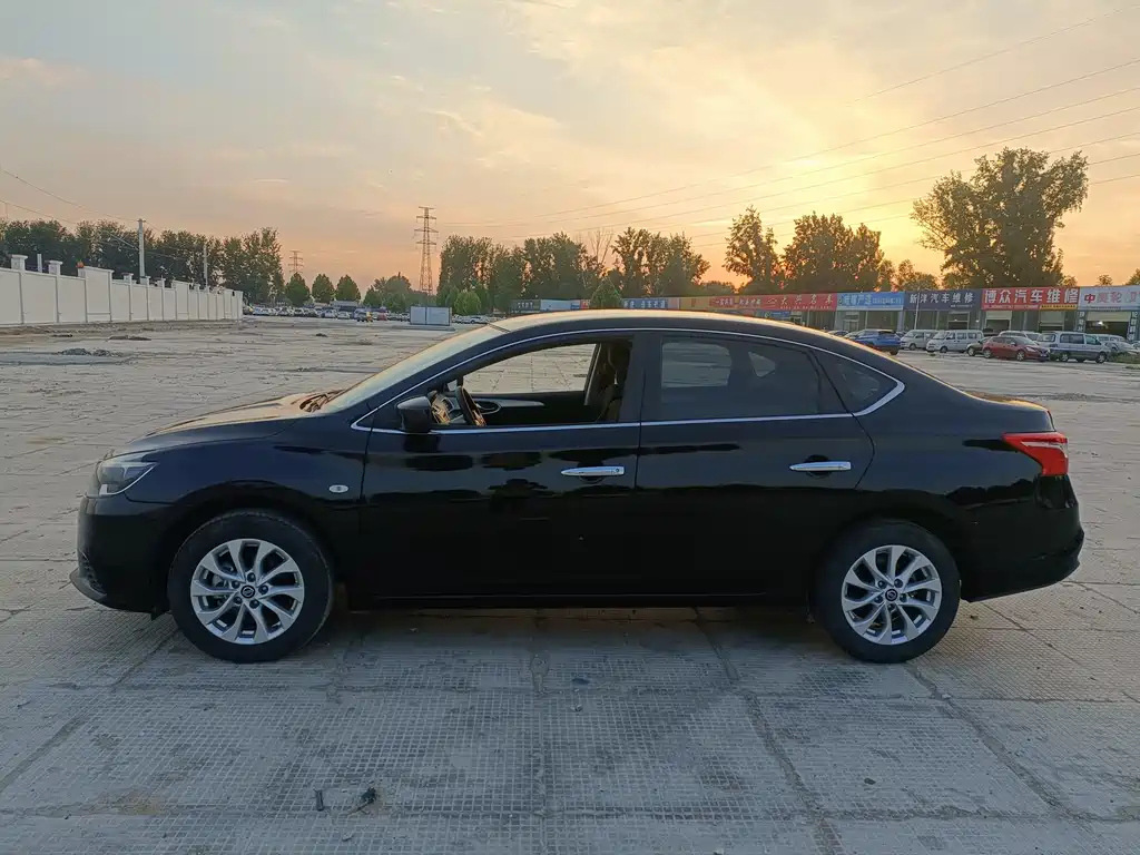 NISSAN SYLPHY 2022