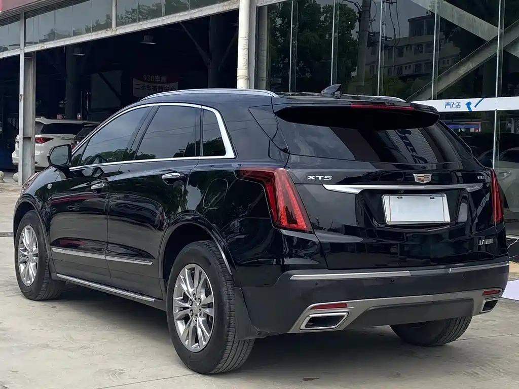CADILLAC XT5 2022
