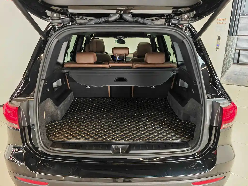 MERCEDES BENZ GLB 2022