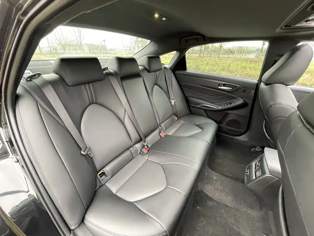 TOYOTA AVALON 2021