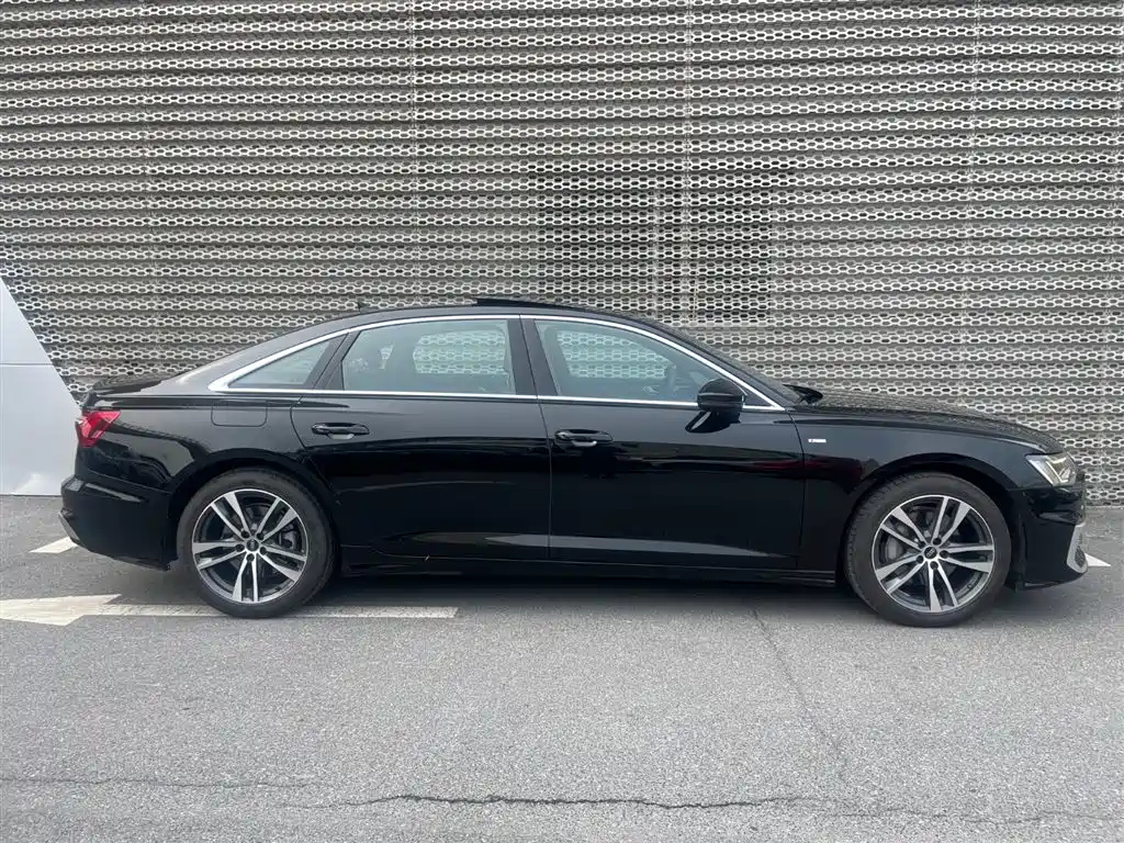 AUDI A6L 2023