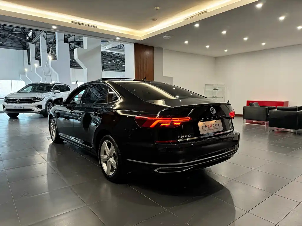 VOLKSWAGEN PASSAT 2020