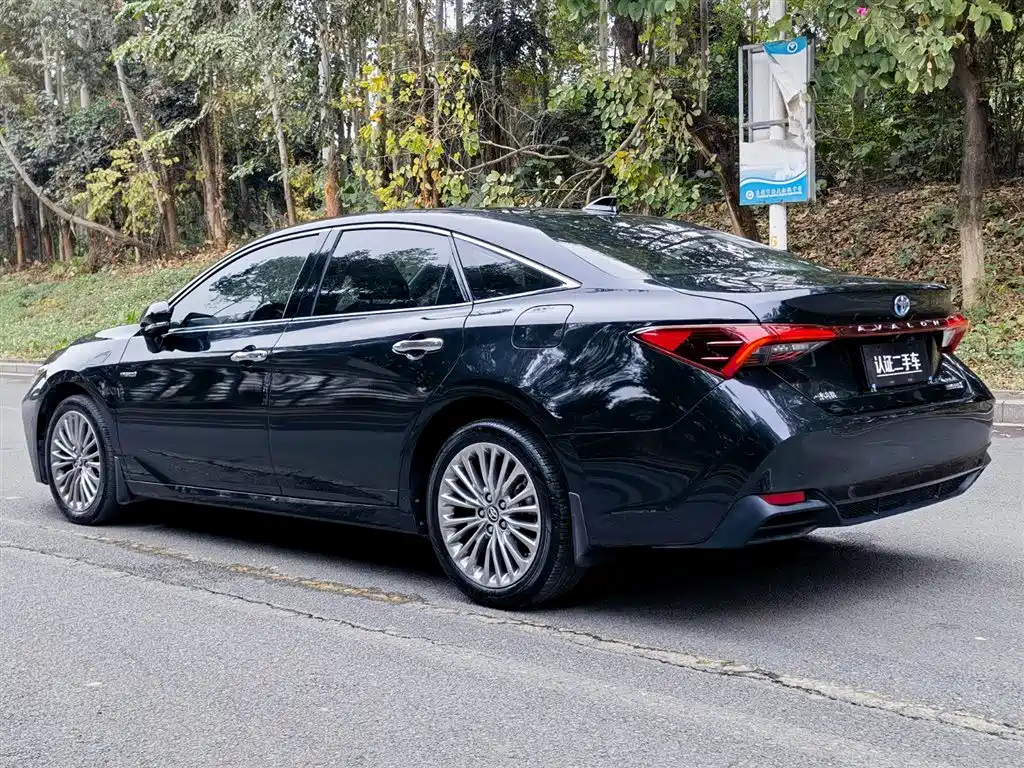 TOYOTA AVALON 2021