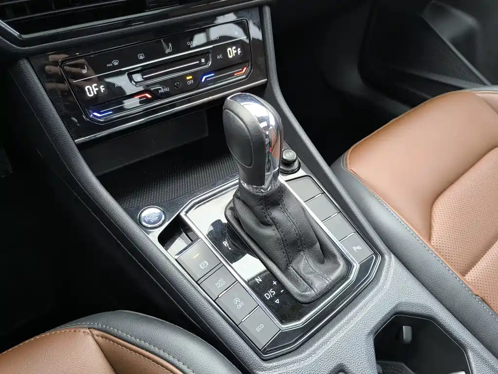 VOLKSWAGEN LAVIDA 2021