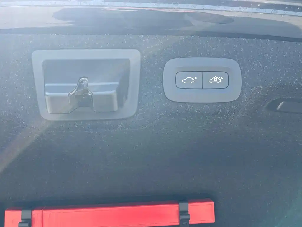 VOLVO S90 2022